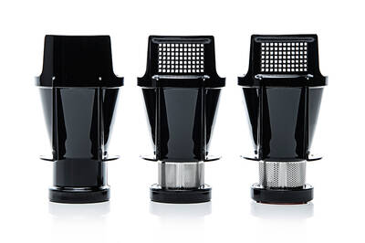 Sana EUJ-707 horizontal juicer screens